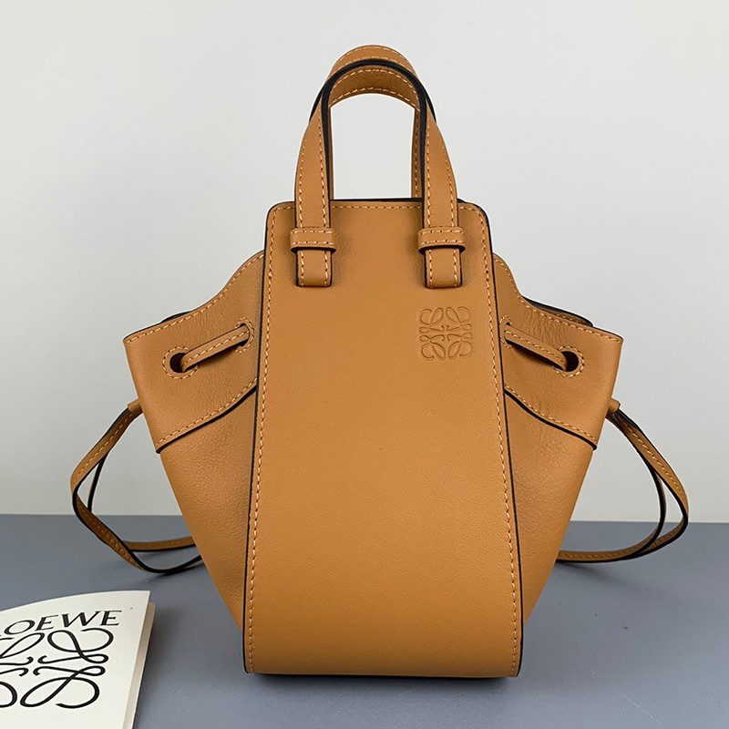 Loewe Hammock Drawstring Shoulder Bag Lot31315 - Sold Out