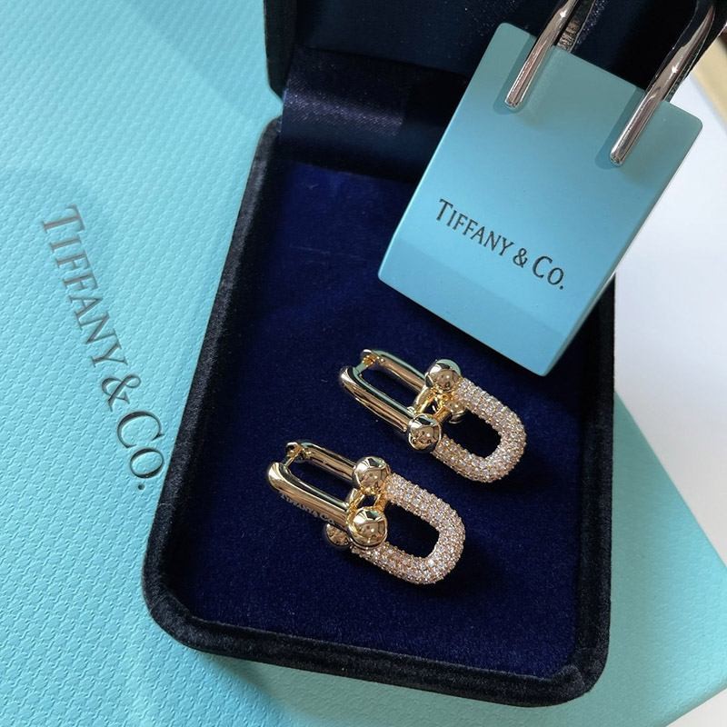 New for Spring: Tiffany Hardwear Pave Diamond Link Fake Hang Earrings Tir74088