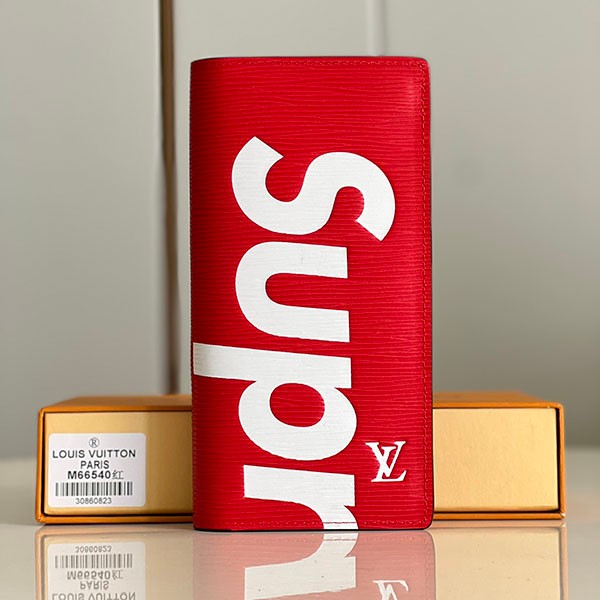 Eye-catching colors Supreme Louis Vuitton wallet replica Louis Vuitton x Supreme PF. BRAZZA SP EPI vun19285 Eye-catching colors Supreme Louis Vuitton wallet replica Louis Vuitton x Supreme PF. BRAZZA SP EPI vun19285