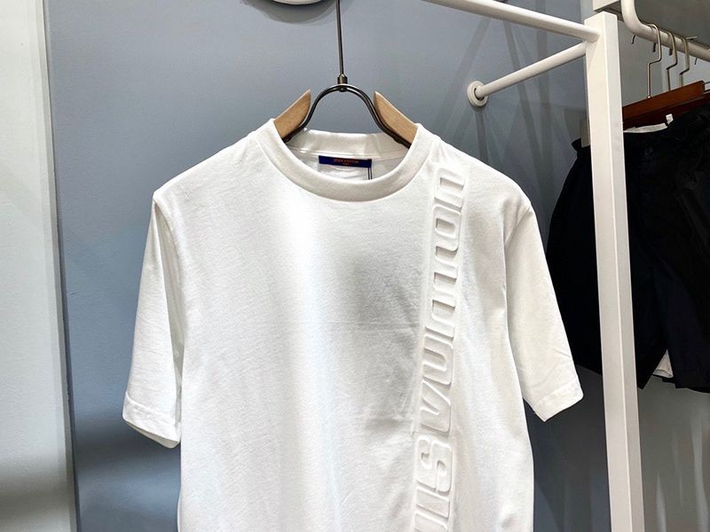 Sure to sell out ☆? Louis Vuitton T-shirt replica watercolor monogram ☆ logo vua77482