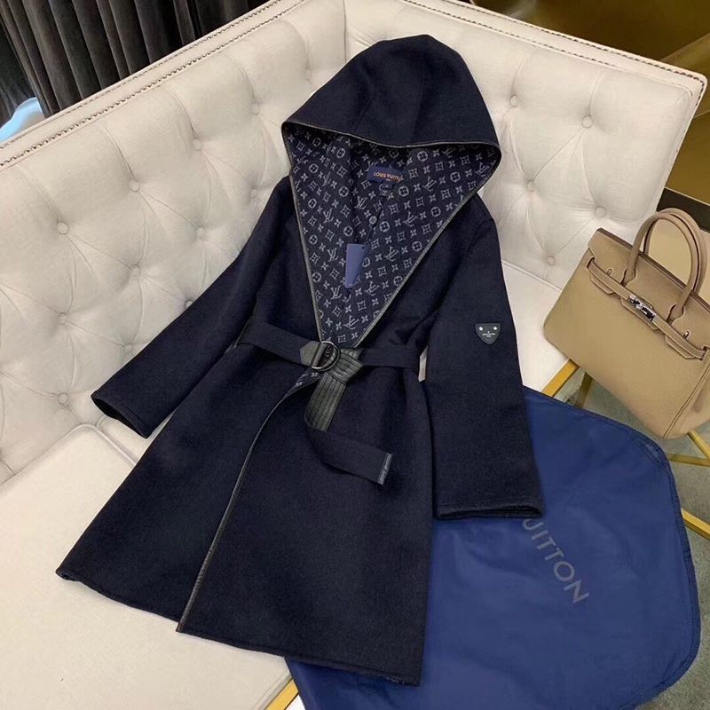 Classic Louis Vuitton Replica Inside Hooded Wrap Coat vuu43867 Classic Louis Vuitton Replica Inside Hooded Wrap Coat vuu43867