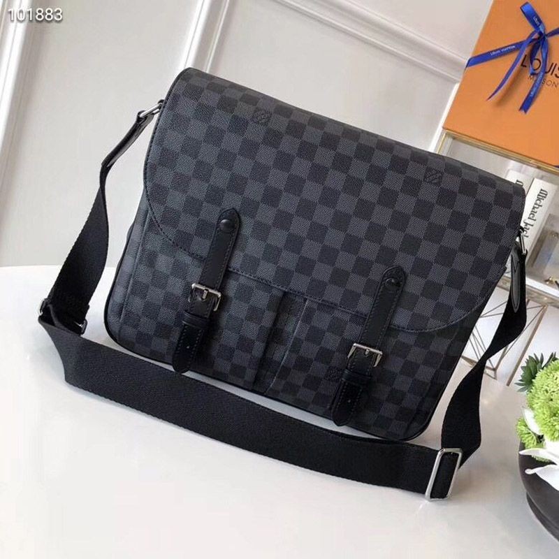 Rare! Louis Vuitton Shoulder Bag Christopher Messenger Damier Graphite N41500