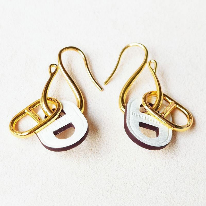 Love at first sight? Delivered immediately from Japan ☆ Hermes OMaillon replica Oh Mylon earrings erl77989