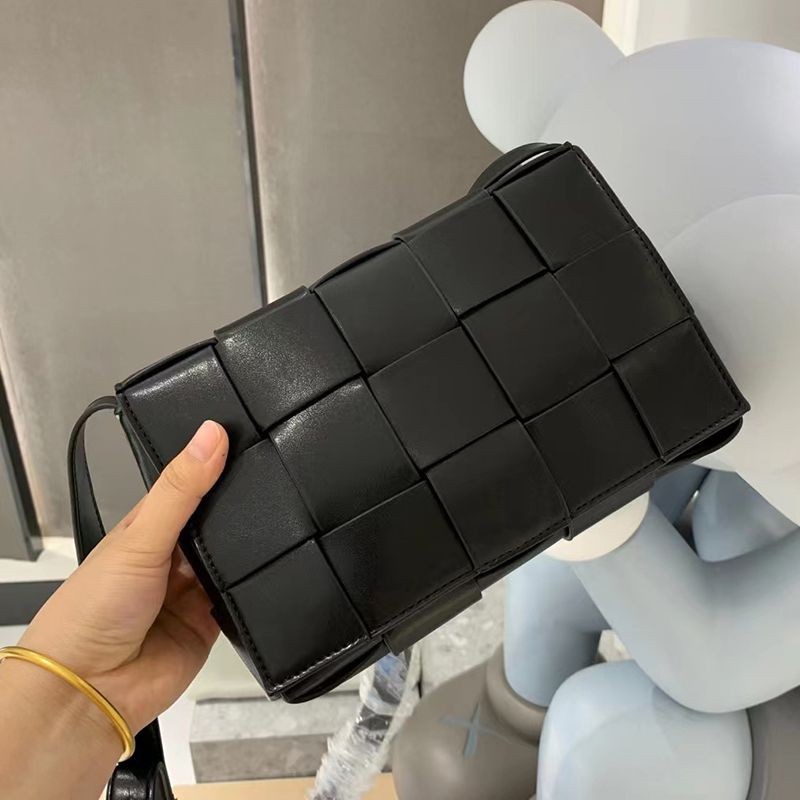 Bottega Veneta Cassette Crossbody Bag Not Available in Japan bol90713