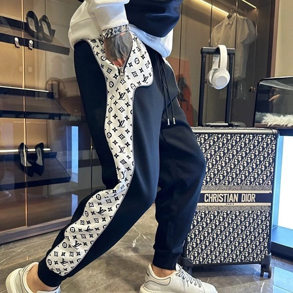 Louis Vuitton wool and leather jogging pants replica vux95859, sure to sell out