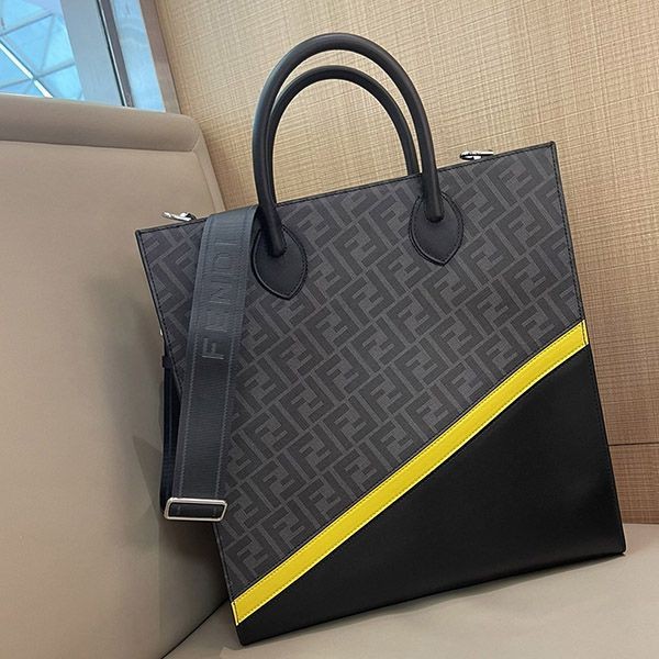 Fendi Vertical Tote Bag FEG78433 Fendi Vertical Tote Bag FEG78433