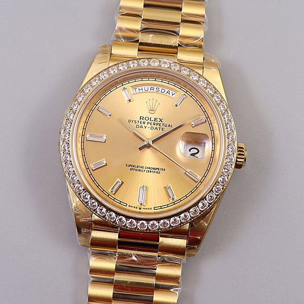 ★Popular in Japan! Rolex Day-Date 40mm Champagne Men's Watch Replica 228348RBR ★Popular in Japan! Rolex Day-Date 40mm Champagne Men's Watch Replica 228348RBR