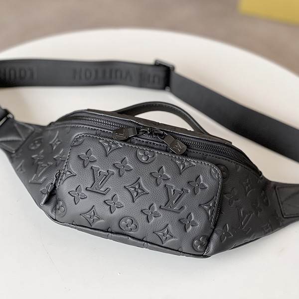 * Extremely easy to use * [Louis Vuitton] Body bag replica Monogram M47058