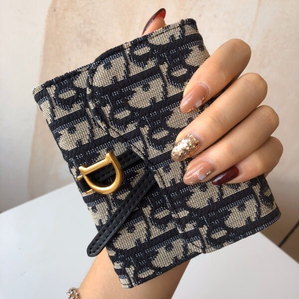 Celebrity favorite Dior Oblique Saddle Fold Wallet deg20657 Celebrity favorite Dior Oblique Saddle Fold Wallet deg20657