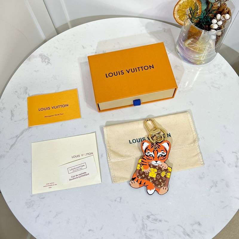 Sold out in Japan? Very popular? Louis Vuitton Tiger Chinese Zodiac Keychain Replica M00557