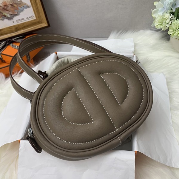 {Super high-end and super rare item} Hermes In the Loop replica belt bag he25018