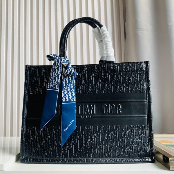 21AW New Dior Book Tote Replica Calfskin Black M1286ZWSO dep59313