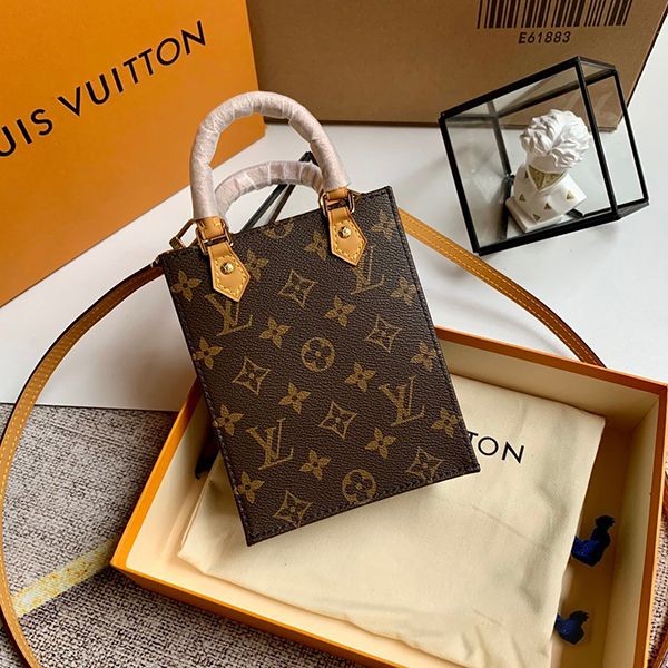 No customs duties Louis Vuitton Shoulder Bag Replica Monogram Bag Petite Sac Plat M69442 No customs duties Louis Vuitton Shoulder Bag Replica Monogram Bag Petite Sac Plat M69442