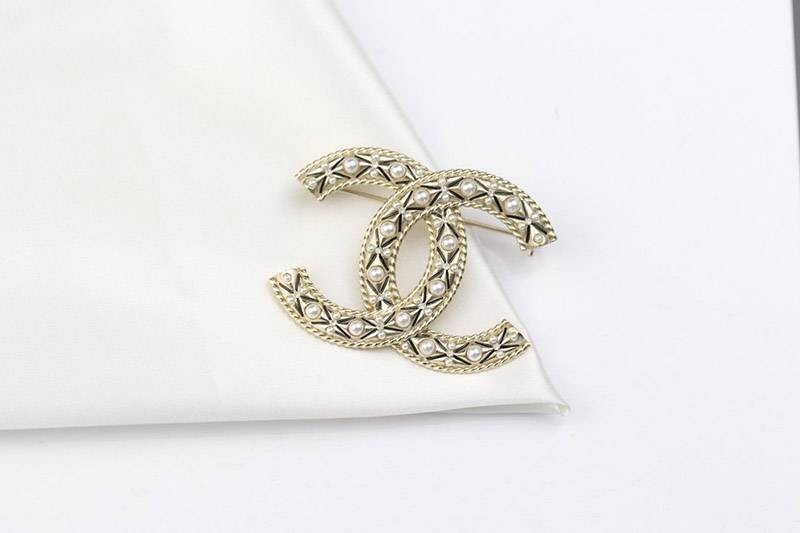 Competitive Chanel CC logo brooch replica shh24829