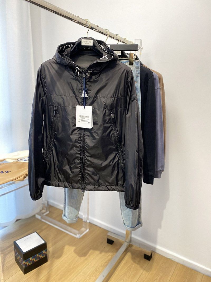 Get it before it sells out! Tax and shipping included Moncler jacket replica MASSEREAU new logo hood jacket 0911A7380054155999 Get it before it sells out! Tax and shipping included Moncler jacket replica MASSEREAU new logo hood jacket 0911A7380054155999