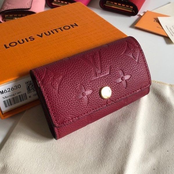 Hard to find Louis Vuitton Multicle 6 key case replica vuc96375