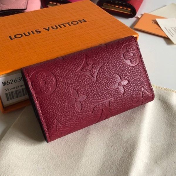 Hard to find Louis Vuitton Multicle 6 key case replica vuc96375