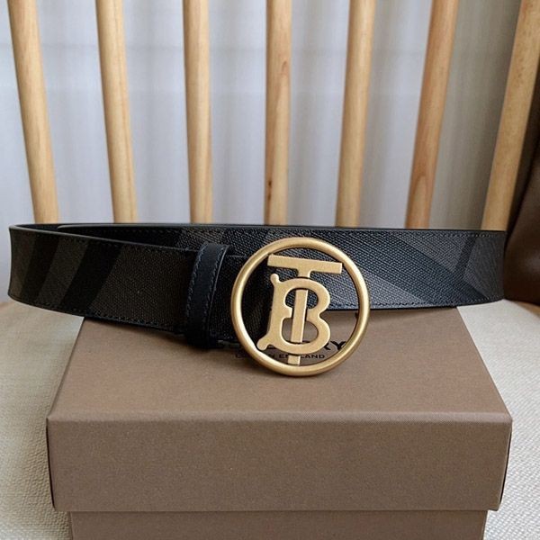 Burberry reversible belt parody Bau94218, popular all over the world?