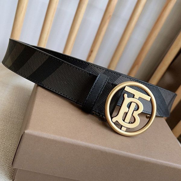 Burberry reversible belt parody Bau94218, popular all over the world?