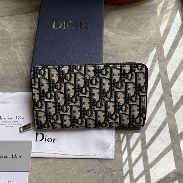 Very popular all over the world? Dior long zip wallet replica dev39833