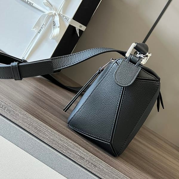 Secured Loewe Satin Calf Puzzle Edge Shoulder Bag Replica Small loy33600