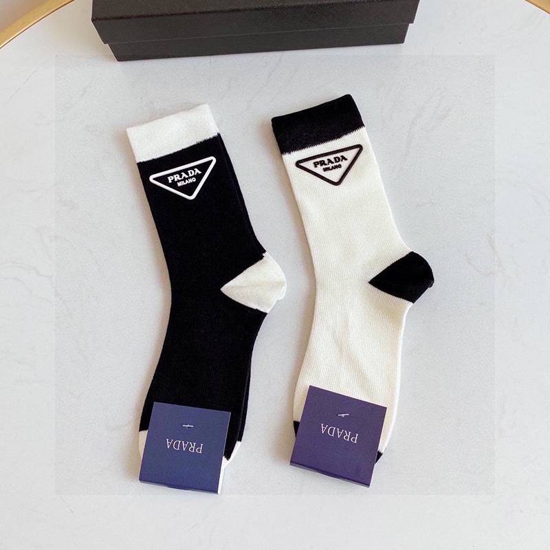 Love at first sight? Prada socks replica set of 2 pairs puc87877