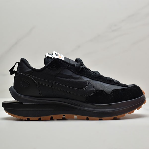 Love at first sight? Sacai x Nike Vapor Waffle Replica SP Black 384664-053 Love at first sight? Sacai x Nike Vapor Waffle Replica SP Black 384664-053