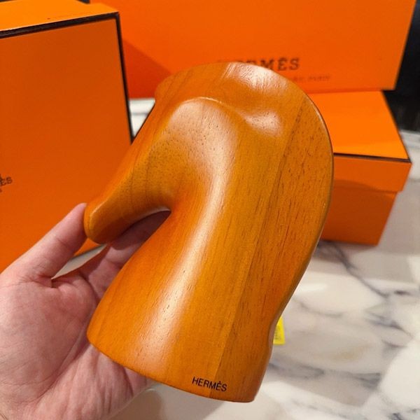 Recommended Hermes Paperweight Imitation Orange Wood x Leather Horse erq48581
