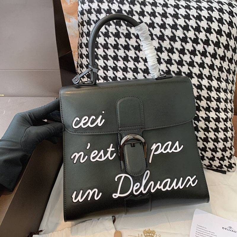 Love at first sight? Delvaux Brillant MM replica LHumour AA0480AAM099ZPN Love at first sight? Delvaux Brillant MM replica LHumour AA0480AAM099ZPN
