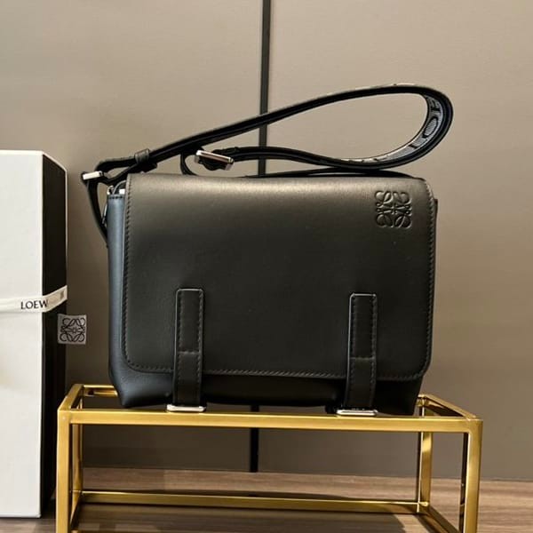 Boutique? Loewe Military Messenger Bag XS Replica lou70026