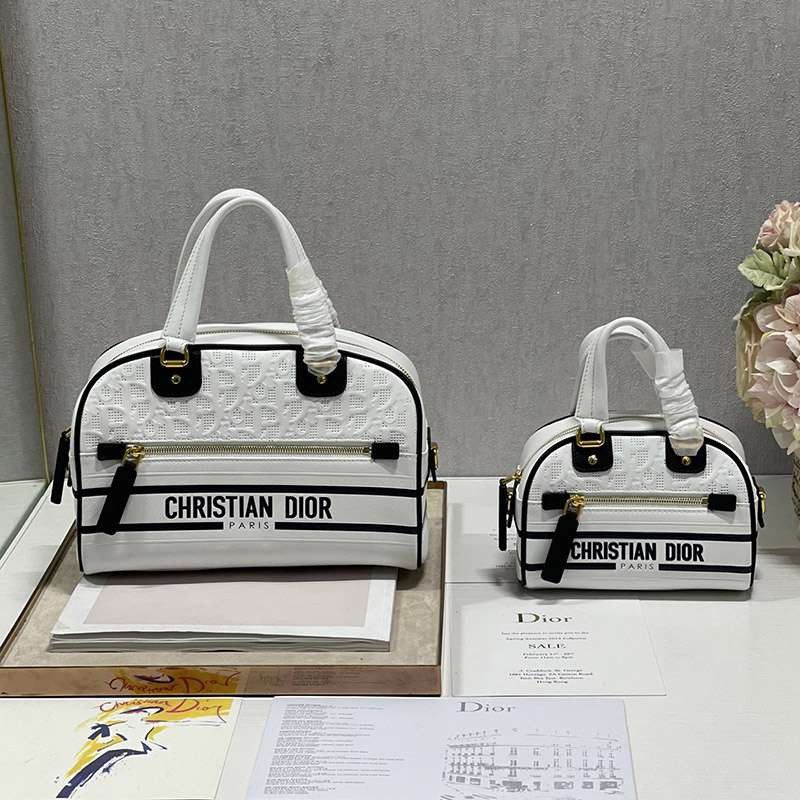 22 New Arrivals ◆ Dior VIBE Replica Medium Bowling Bag Quilted Copy des86119