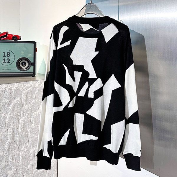 Immediate shipping Louis Vuitton crew neck replica sweatshirt long sleeve vua35820