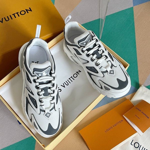 No.1 Popular Louis Vuitton Sprint Sneakers Replica vuk32519