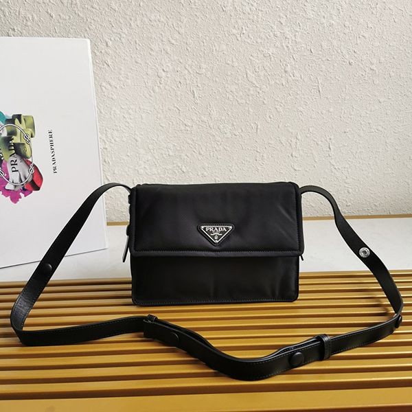 Hard to find Prada replica☆Padded flap bag with Re-Nylon zipper pocket pul66574