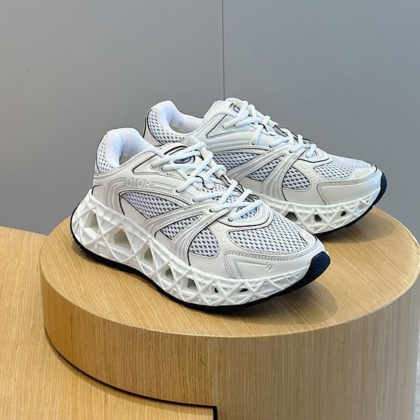 [New 2024AW] Dior & Kaws Sneakers Replica 3SN323ZCY