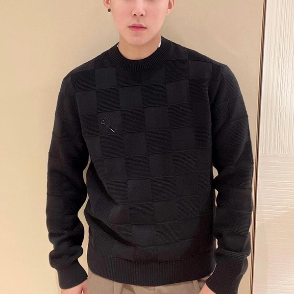 No. 1 in total sales! Louis Vuitton replica Damier crew neck sweater vug78929