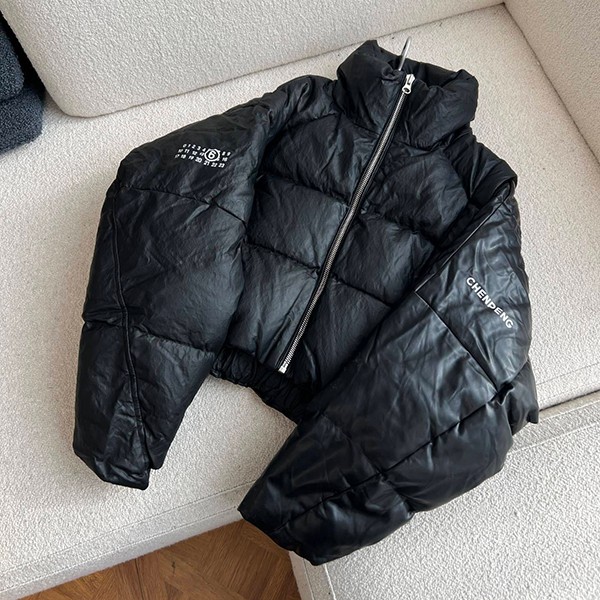 Very popular! Maison Margiela knockoff MM6 x Chen Peng cropped jacket Mau10960 Very popular! Maison Margiela knockoff MM6 x Chen Peng cropped jacket Mau10960