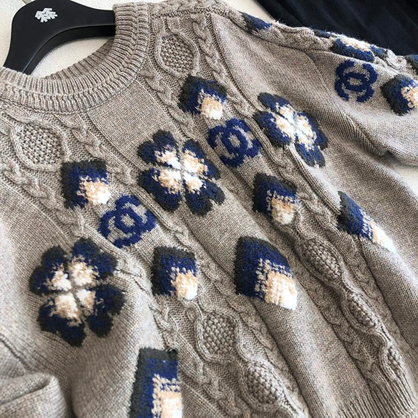 Sold out Chanel replica pullover wool silk multicolor shg74277