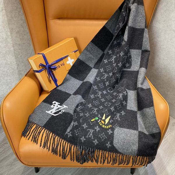 Extremely rare! Louis Vuitton Nigo Monogram Scarf Replica vuc80044