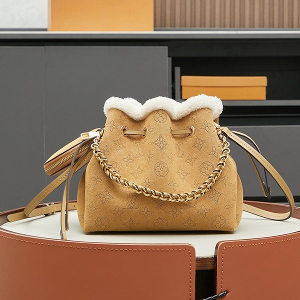 Luxury brand Louis Vuitton Bella shoulder bag fluffy replica M11839 Luxury brand Louis Vuitton Bella shoulder bag fluffy replica M11839