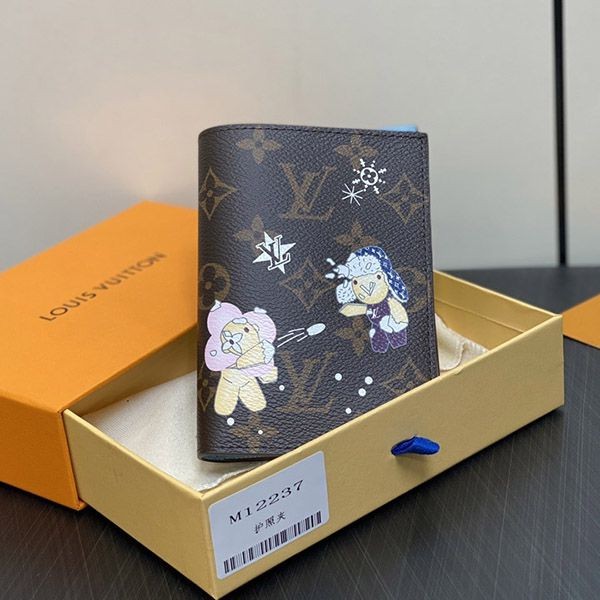 No.1 Popular Louis Vuitton Passport Case Replica M12237 No.1 Popular Louis Vuitton Passport Case Replica M12237