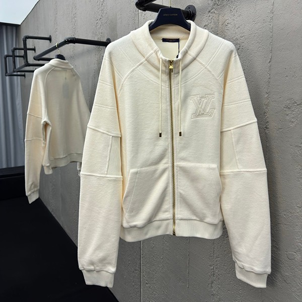 No.1 Popular Louis Vuitton Quilted Textured Wool Blouson Replica 1AGJXL No.1 Popular Louis Vuitton Quilted Textured Wool Blouson Replica 1AGJXL