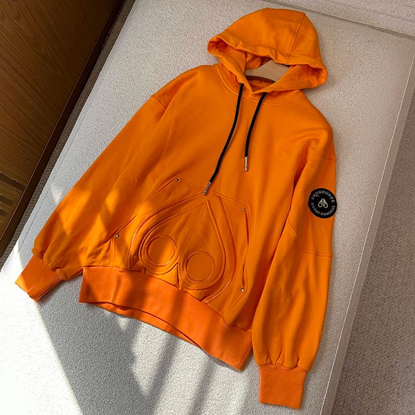 Reserved Moose Knuckles Replica Gold Tone Logo Hoodie mon70404