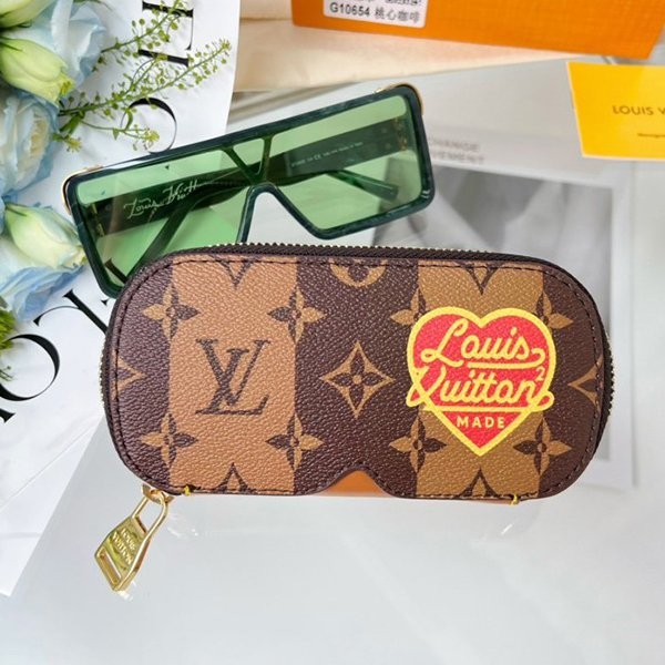 Louis Vuitton NIGO Etui Lunette GM Glasses Case Replica GI0717