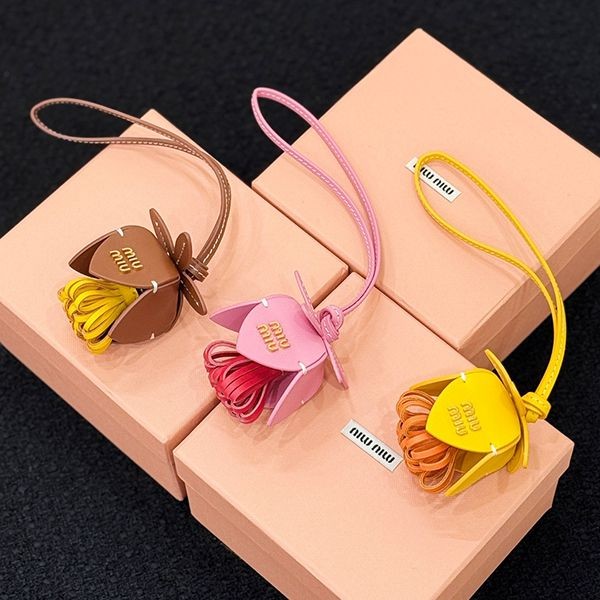 Miu Miu Leather Trick Keychain Fake? Keyring mye70199