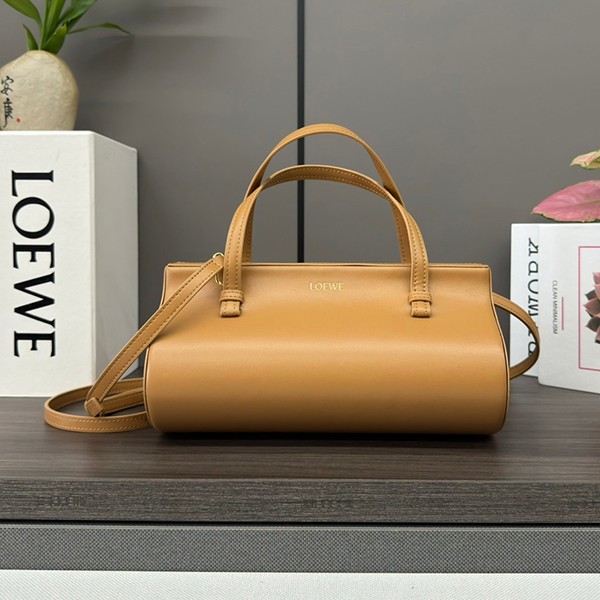 Very popular! Loewe CLASP bag small silk calf fake lol17586 Very popular! Loewe CLASP bag small silk calf fake lol17586