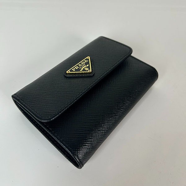 Prada Replica ☆ Vitello Move Tri-fold Wallet Logo puy23913 Prada Replica ☆ Vitello Move Tri-fold Wallet Logo puy23913