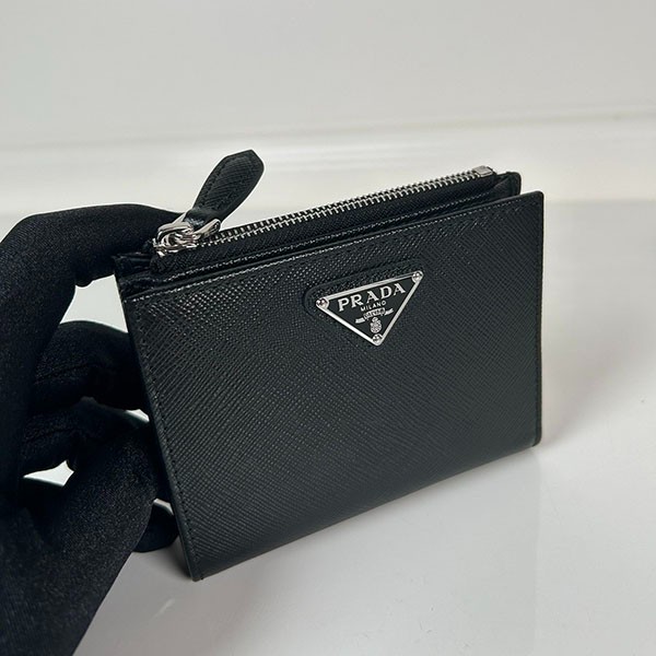 Very popular ★ Prada Saffiano Triangle wallet replica 1ML050Q