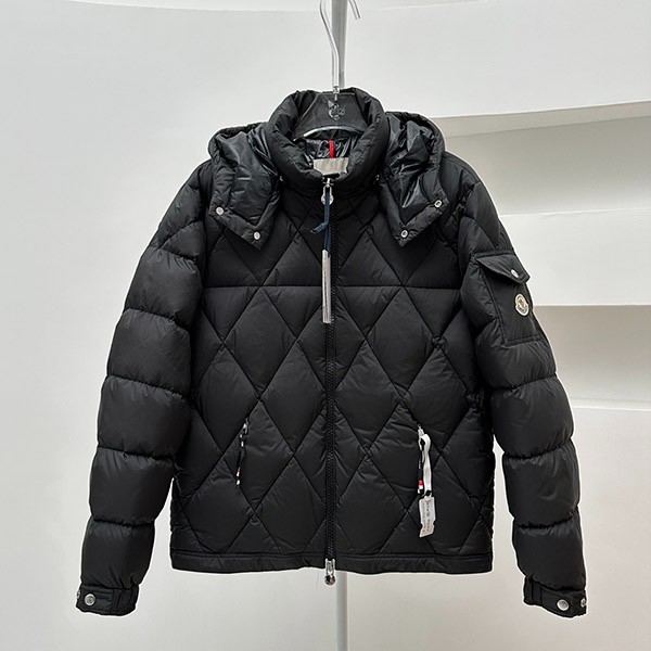 Moncler AVEROLE short down jacket mok06608 Moncler AVEROLE short down jacket mok06608