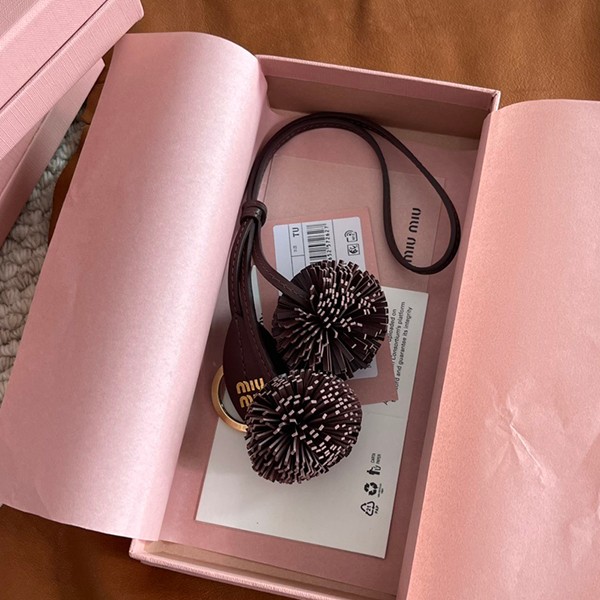 No. 1 in total sales! Miu Miu replica charm leather trick myb55303 No. 1 in total sales! Miu Miu replica charm leather trick myb55303